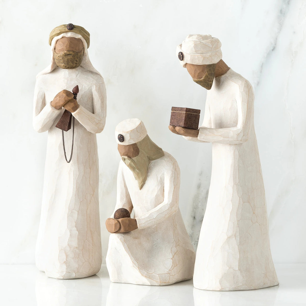 Nativity Starter Figures plus The Three Wisemen and Metal Stars