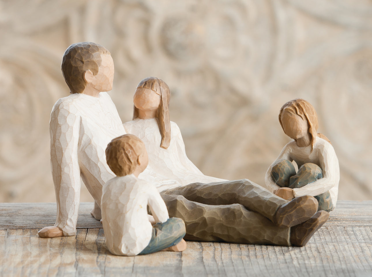 Father with 3 children, 2 Girls and 1 Boy