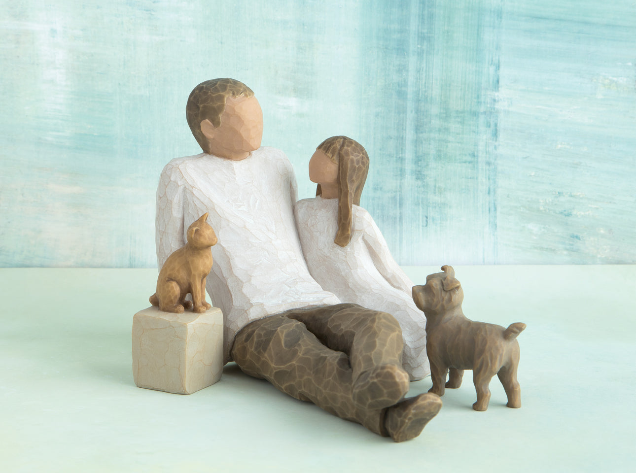 Father with 1 Daughter, Cat and Dog