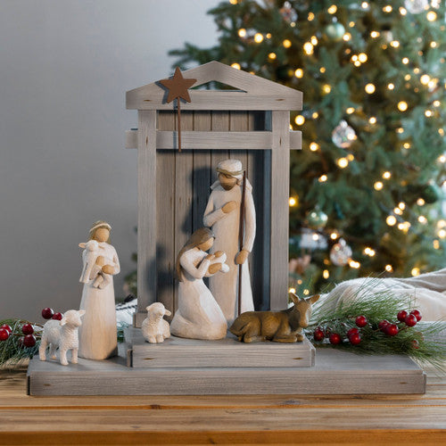 Nativity Deluxe: Starter Figures plus Crèche, 7-piece Set.