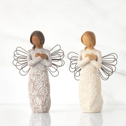 Willow_Tree_Remembrance_Angel_figurine_with_lighter_skin_and_hair